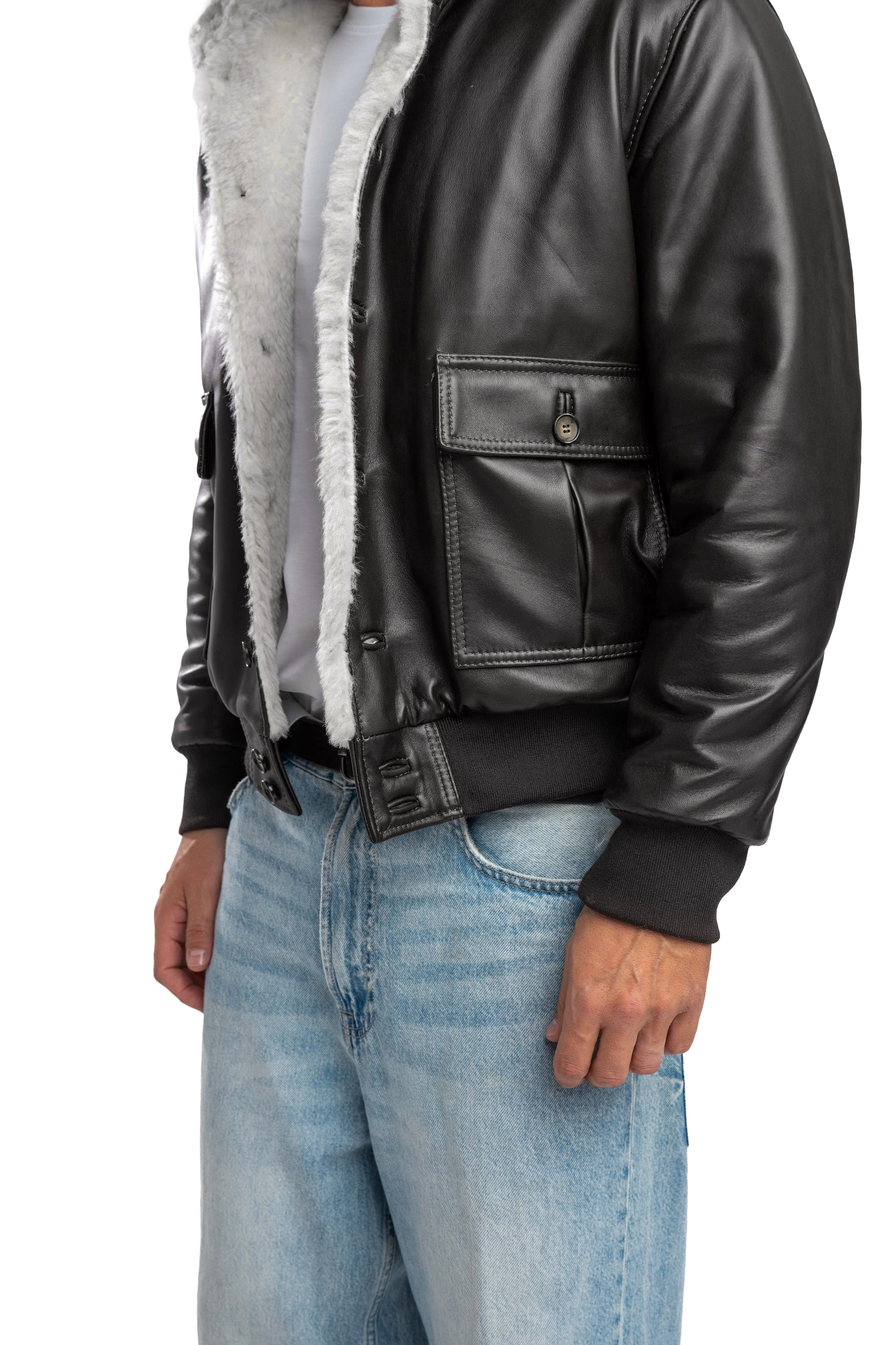 Bomber interamente in montone nero pelo bianco VAST 2