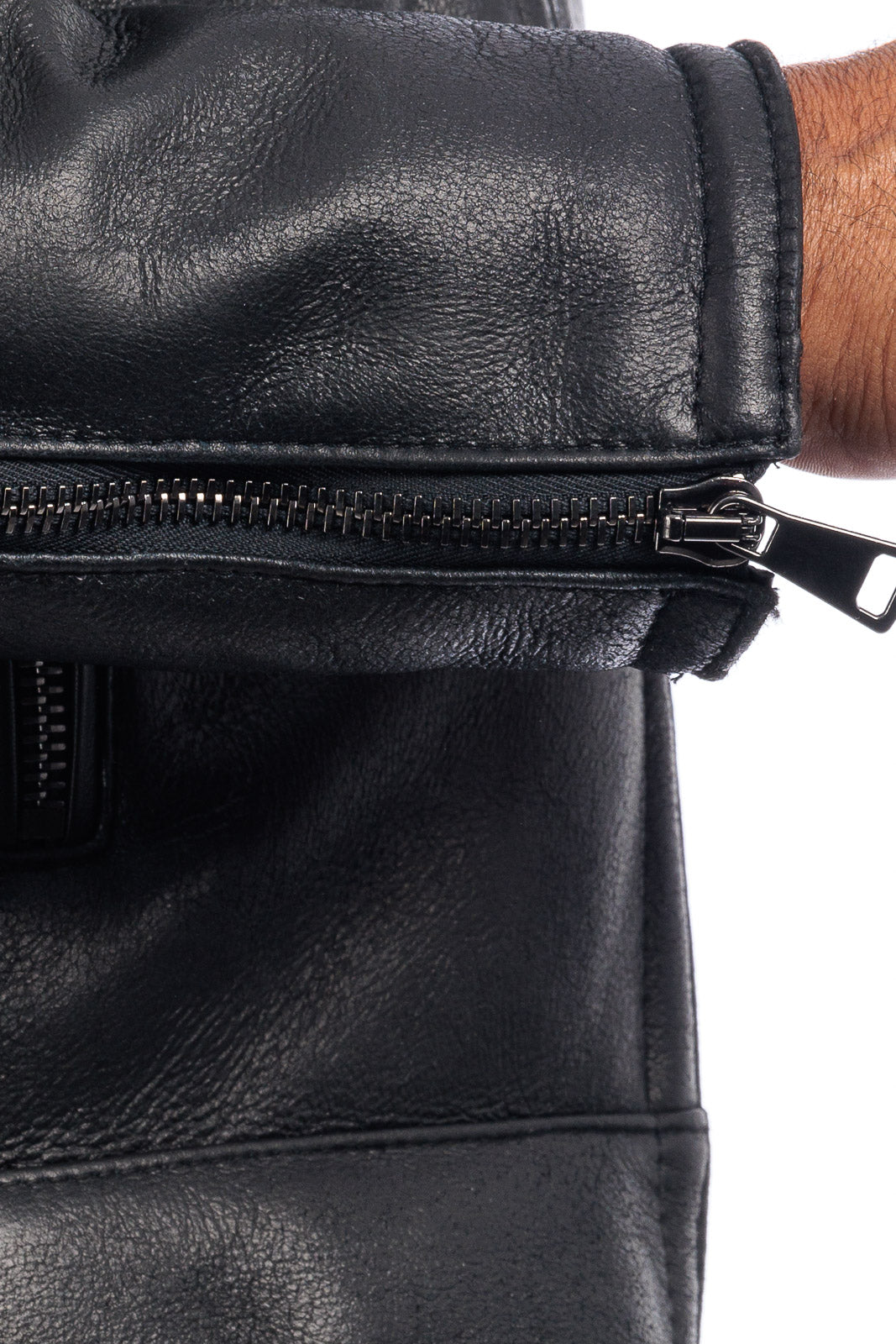 Bomber interamente in montone con zip nero pelo nero
