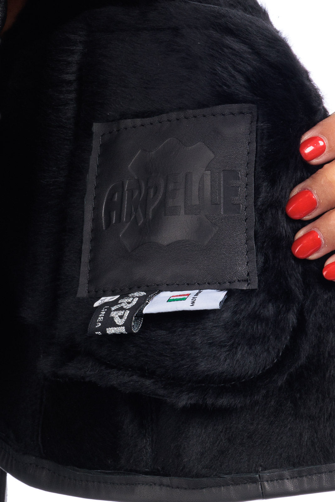 Giacca chiodo in montone nero donna con zip BELT