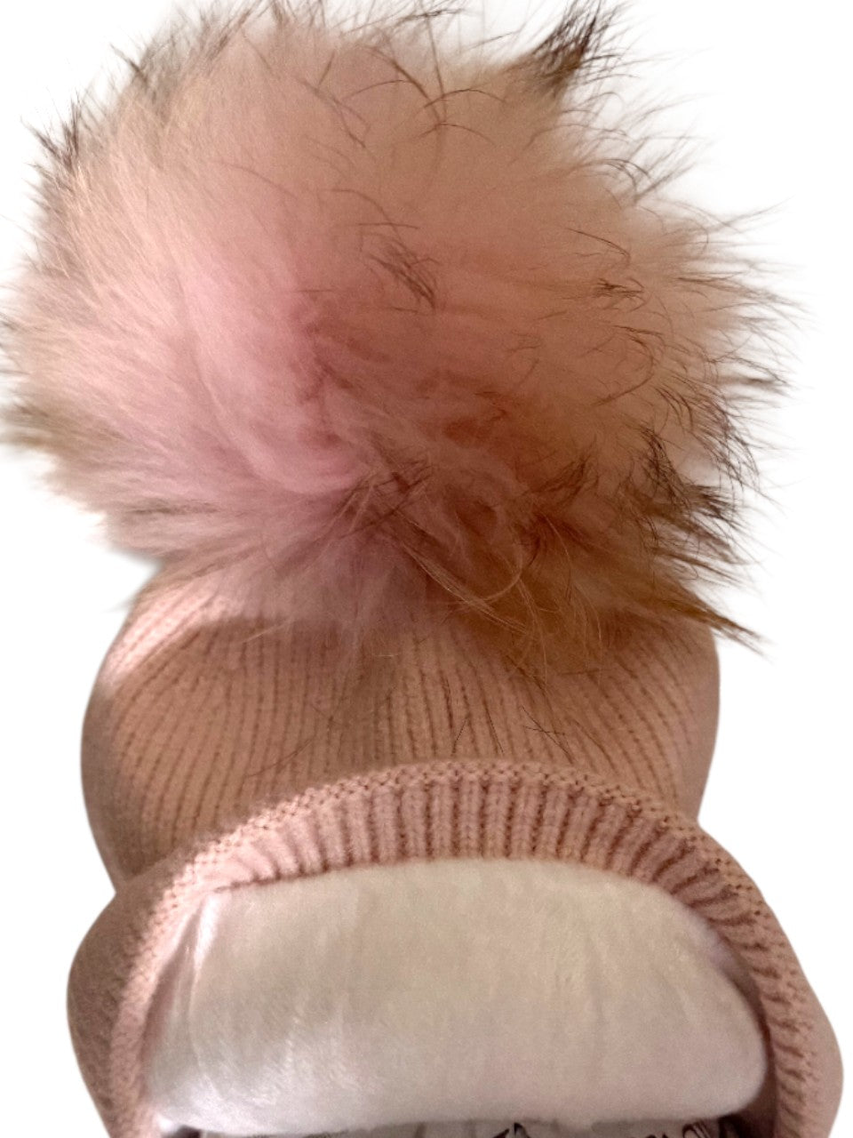 Berretto in lana con pon pon in murmasky rosa antico