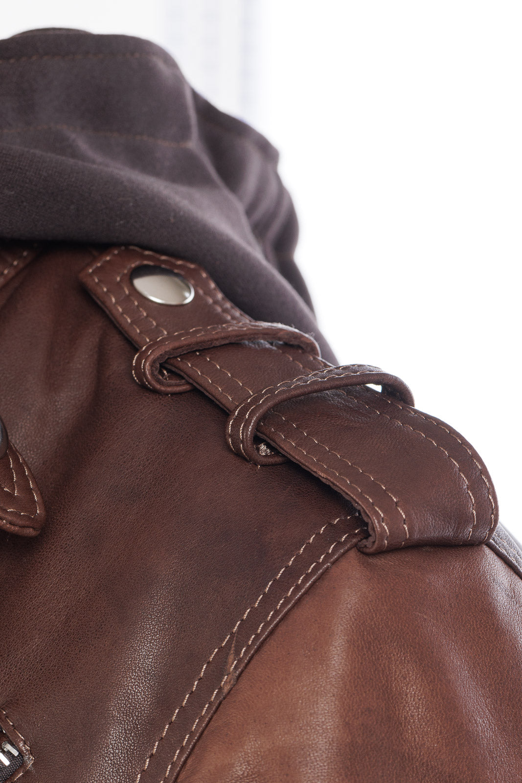 Cappottino chiodo in vera pelle uomo con zip marrone