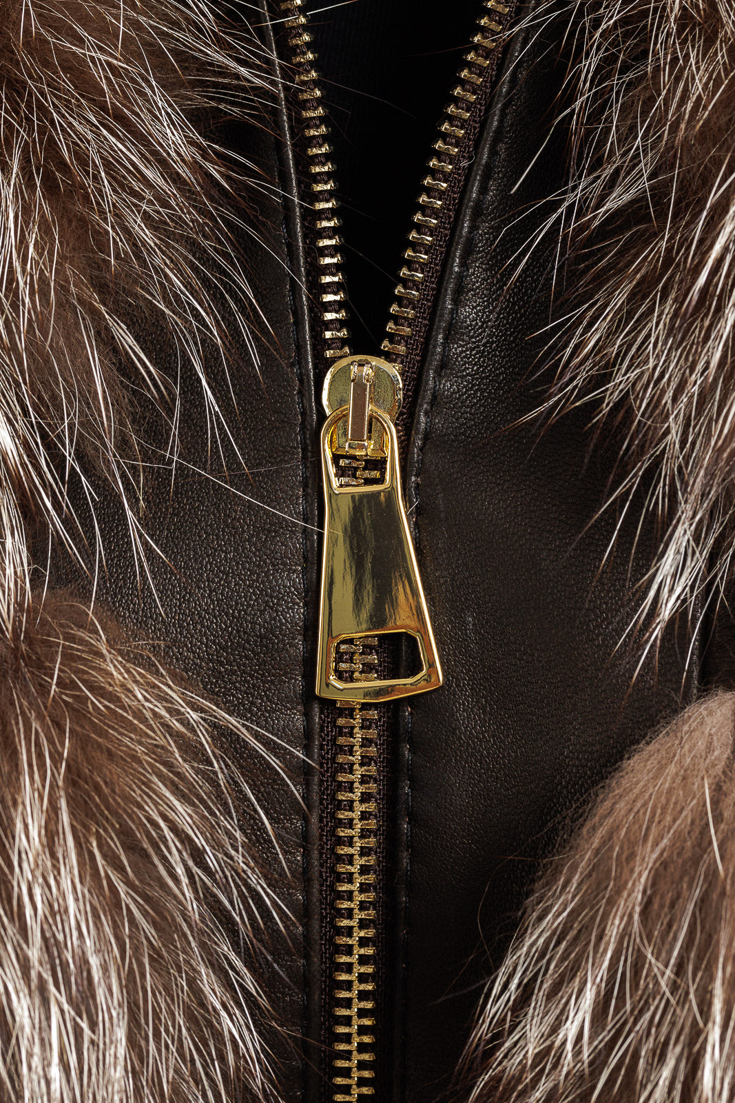 Cappottino in pelliccia di volpe argentata con manica a tre quarti