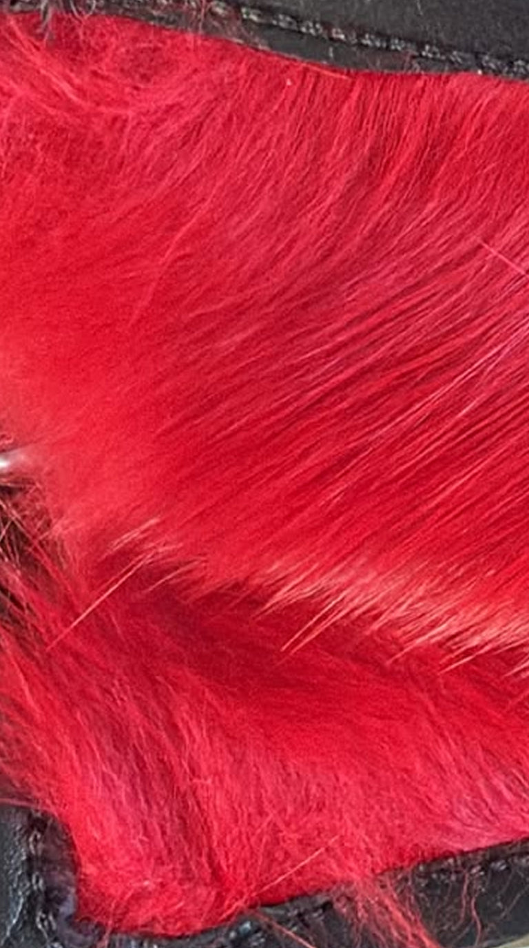 Guanto in vera pelle da donna nero foderato in lapin rosso