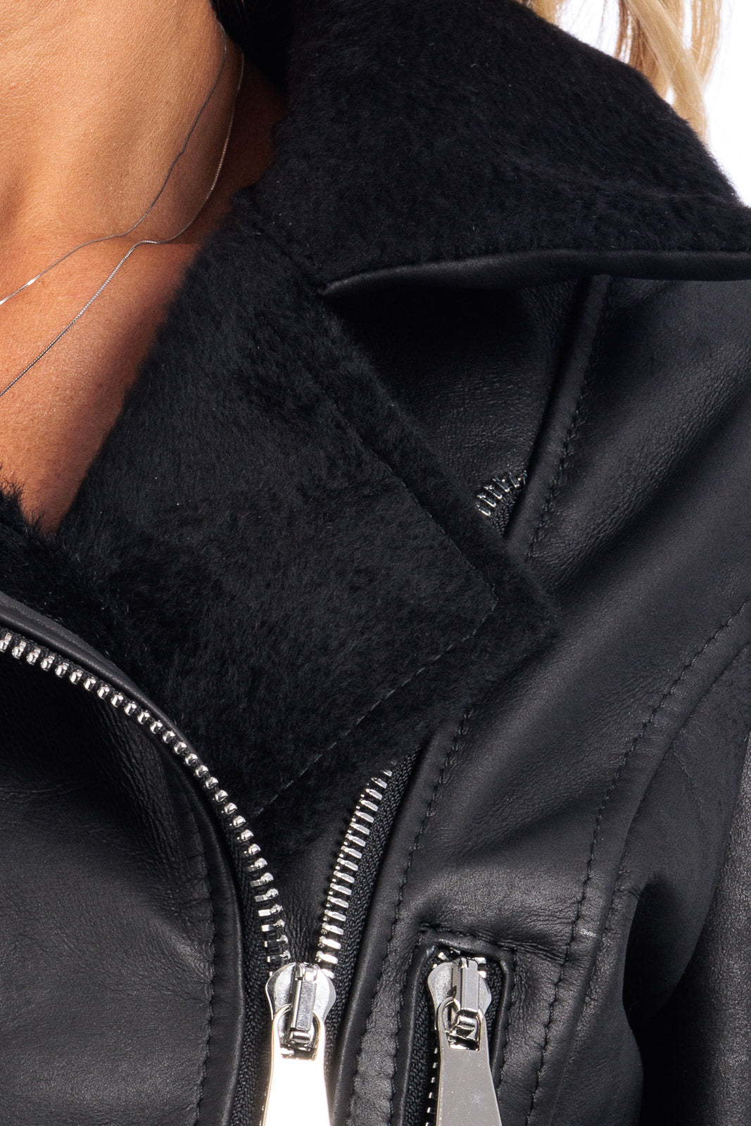 Giacca chiodo in montone nero donna con zip BELT