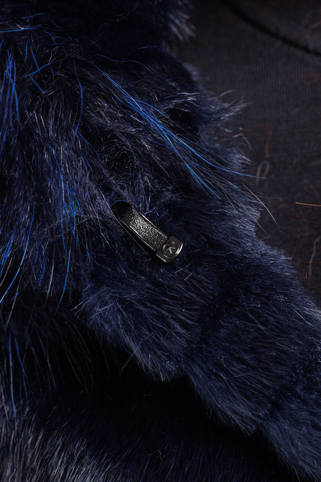 Mantella in Lapin blu con cintura annodata in pelle